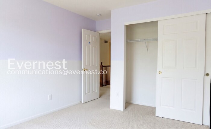Building Photo - 6238 Westchase Rd