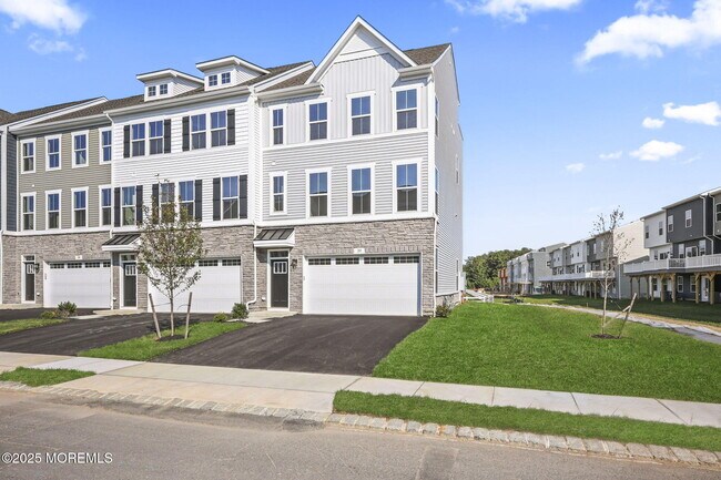 Building Photo - 20 Gramercy Dr