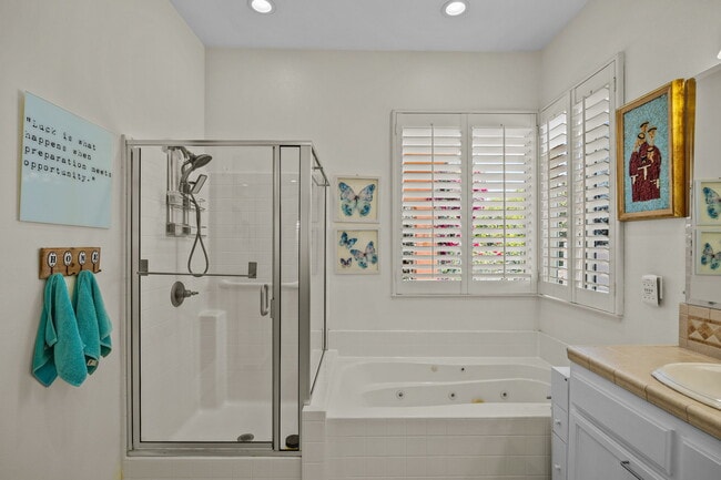 Building Photo - 15830 Rawhide Ln