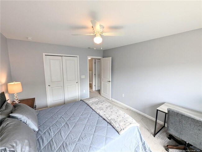 Building Photo - 5723 Kalamata Dr