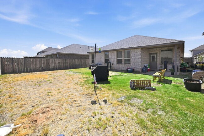 Building Photo - 8401 E County Rd 114