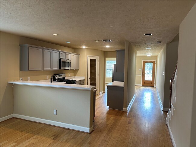 Building Photo - 11827 Edenstone Dr