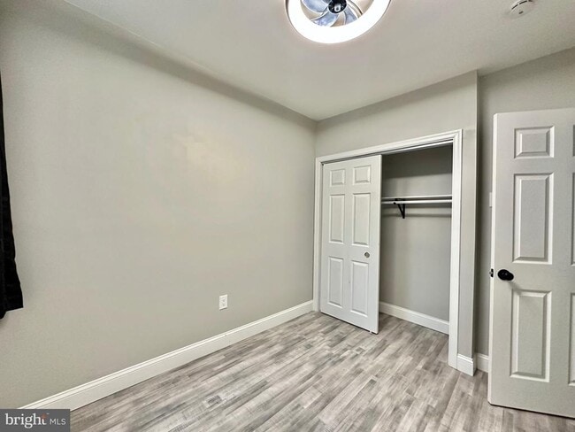 Building Photo - 2207 S Bonsall St