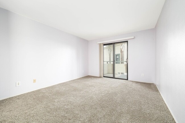 Building Photo - Spacious 2-Bedroom Home in The Aspens - Wa...