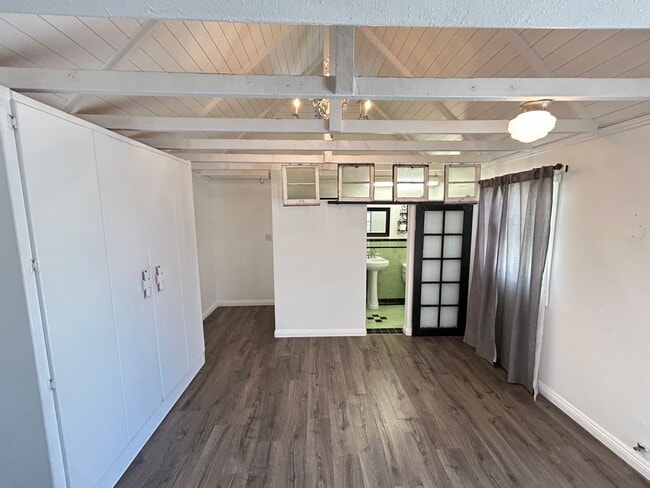 Building Photo - Truly Adorable Tudor Style 2 Bed 1 Bath Home in Anaheim!