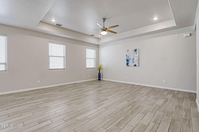 Building Photo - 12917 Nidd Ave