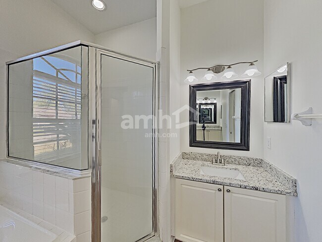 Building Photo - 832 Innergary Place