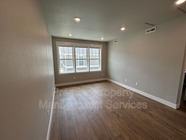 Building Photo - 6041 Elysian Rd