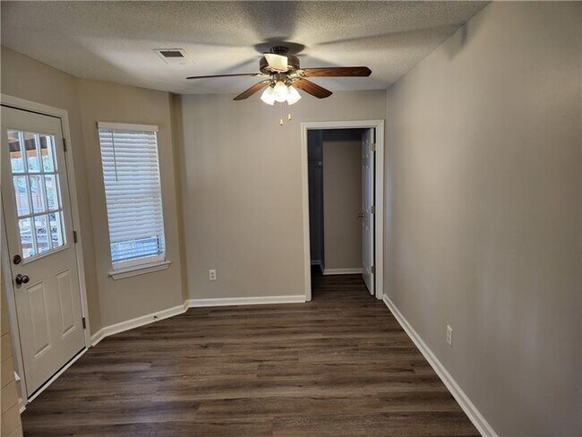 Building Photo - 4321 Joshua Crossing