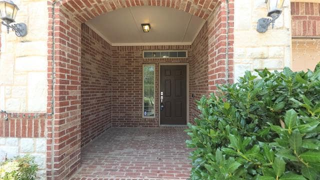 Building Photo - 4121 William Dehaes Dr