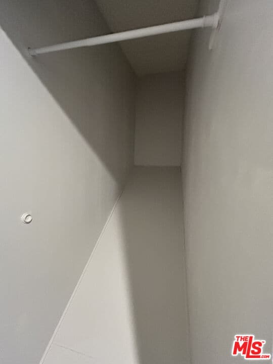 Building Photo - 14501 Tupper St