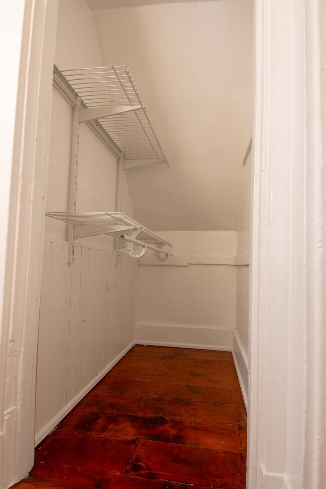 Building Photo - 36 W Court St