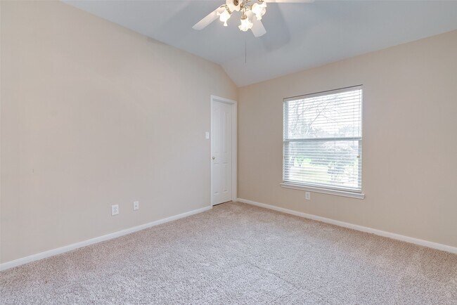 Building Photo - 22415 Rue Canyon Ct