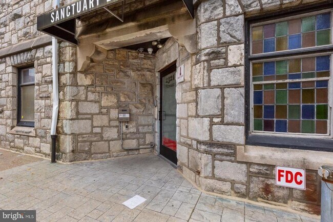 Building Photo - 2321 Fitzwater St