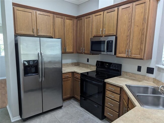 Building Photo - 8608 SW 77th Ave