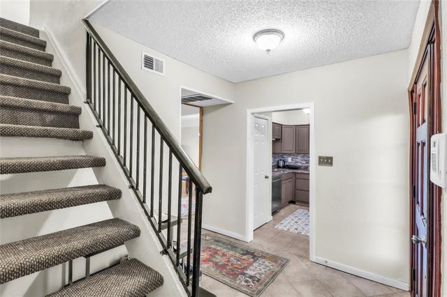 Building Photo - 4234 Cuesta Dr