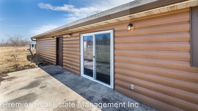 Building Photo - 3 br, 2 bath House - 92 SW 331st Rd