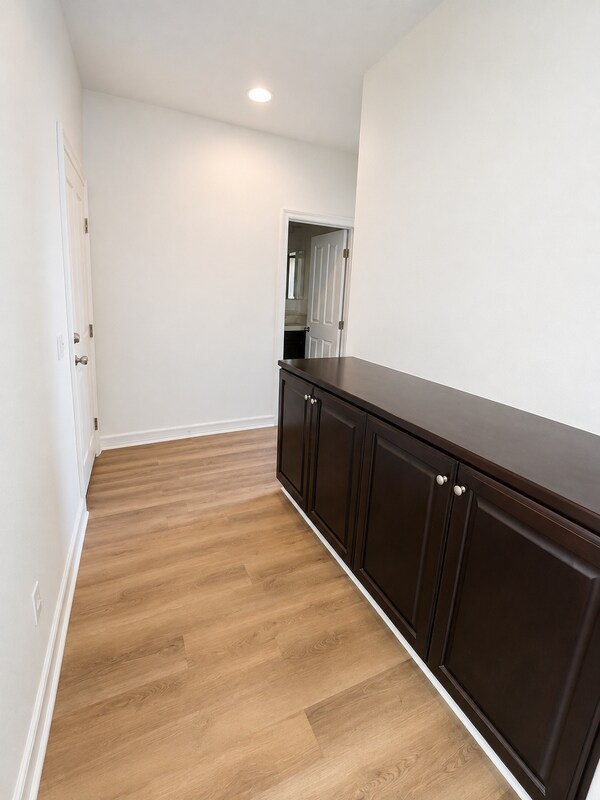 Building Photo - 46338 Durango Dr