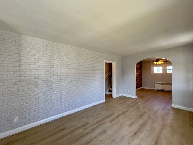 Building Photo - Charming 3 Bedroom/2 Bathroom Home with Large Backyard in Arbutus, MD!