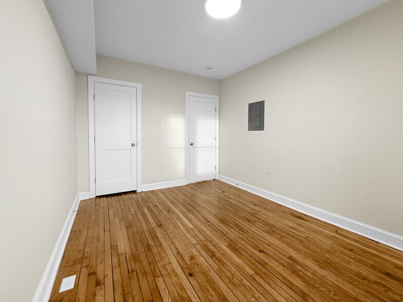 Building Photo - 4800 3rd St NW