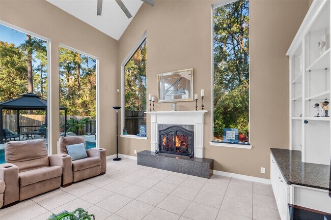 Building Photo - 24102 Northcrest Dr