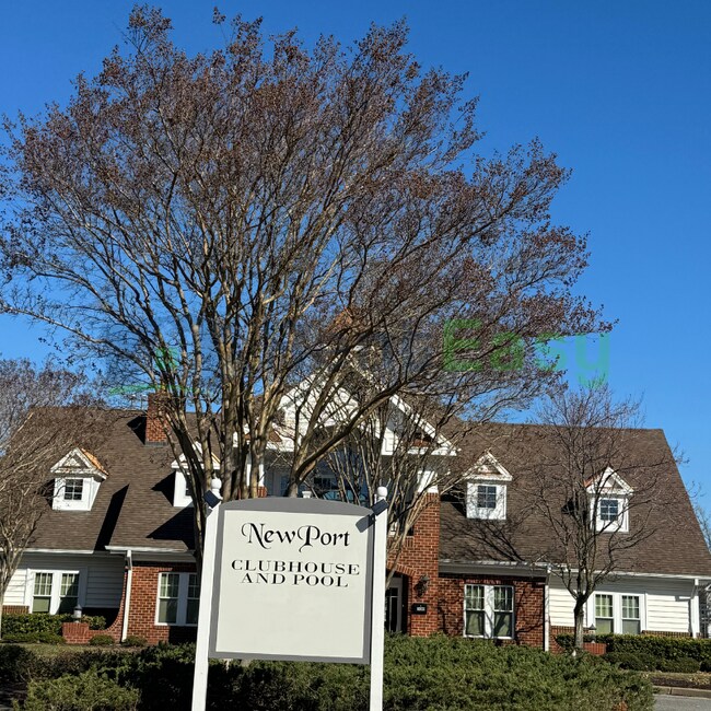 Building Photo - 225 Goldenstar Ln