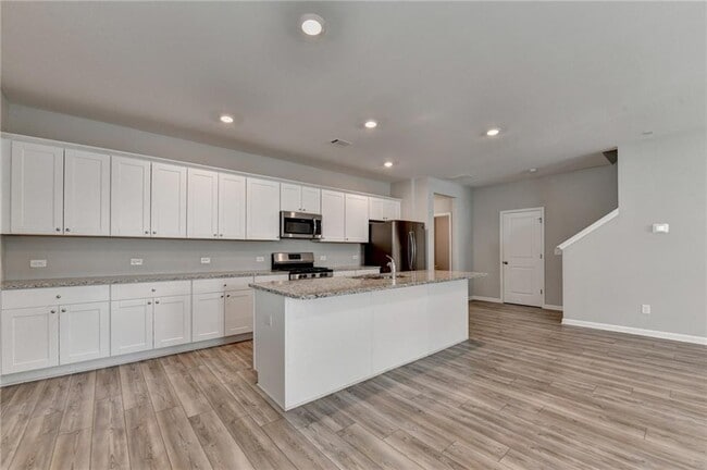 Building Photo - 4335 Magpie Dr