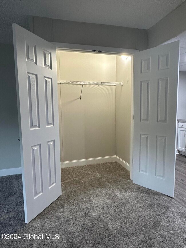 Building Photo - 205 S Allen St