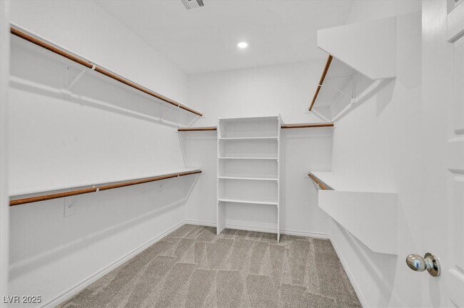 Building Photo - 8852 Flora Run Ave