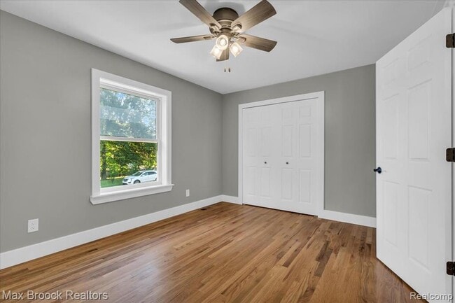 Building Photo - 1654 Giddings Rd