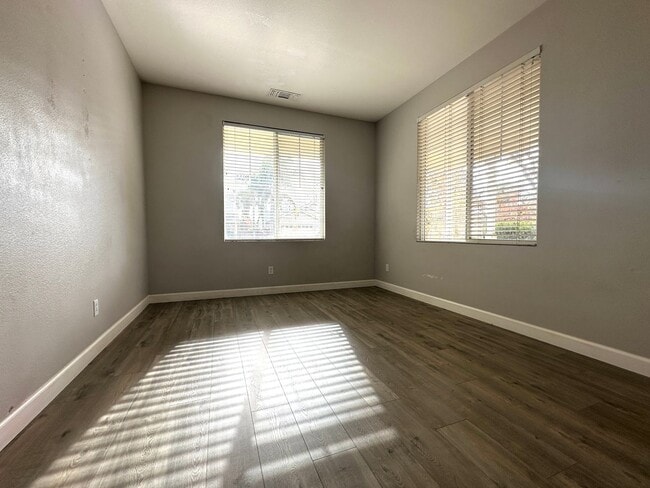 Building Photo - Single Story 3 bed, 2 bath in Brentwood Garin Ranch