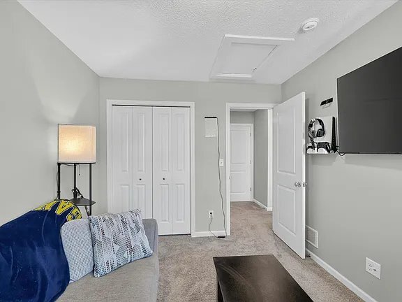 Building Photo - 1162 Stagecoach Dr