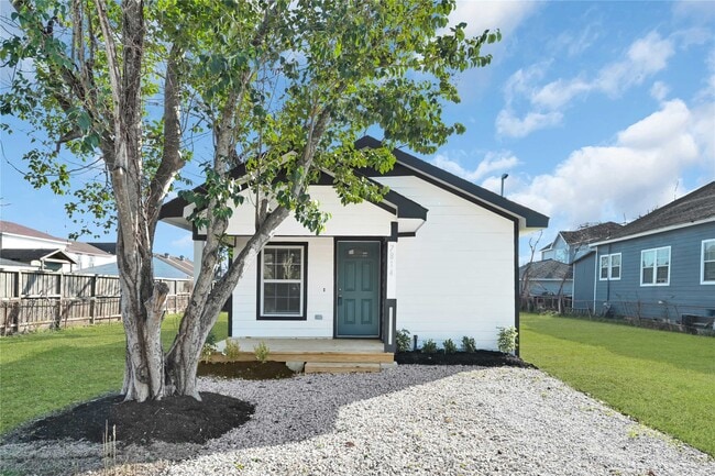 Primary Photo - 7814 Avenue F