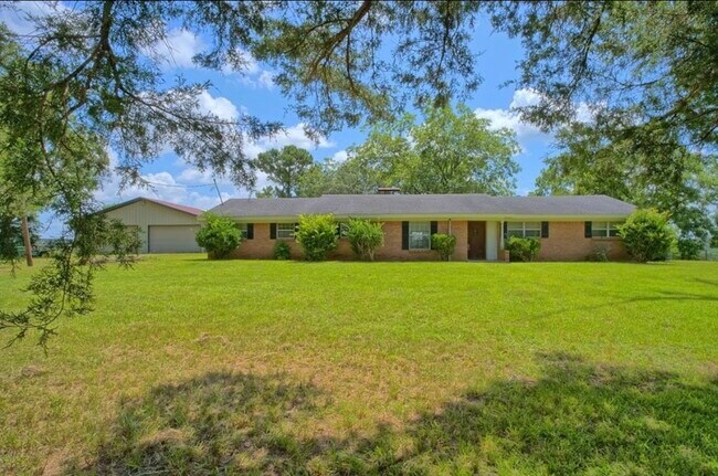 Building Photo - 7618 TX-87