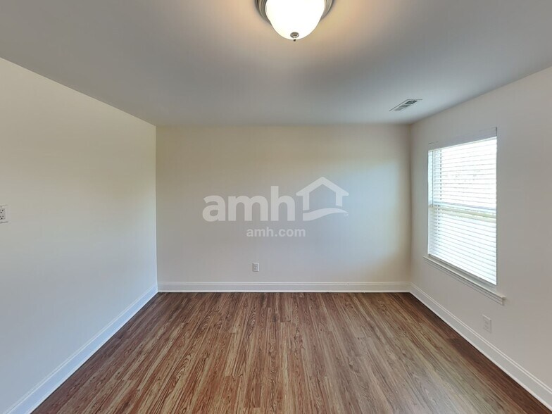 Building Photo - 4005 Birchfield Pl