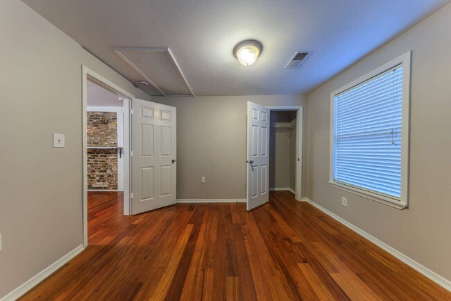Building Photo - Quaint East Nashville Home for Lease w/ Month-to-Month Lease Options!