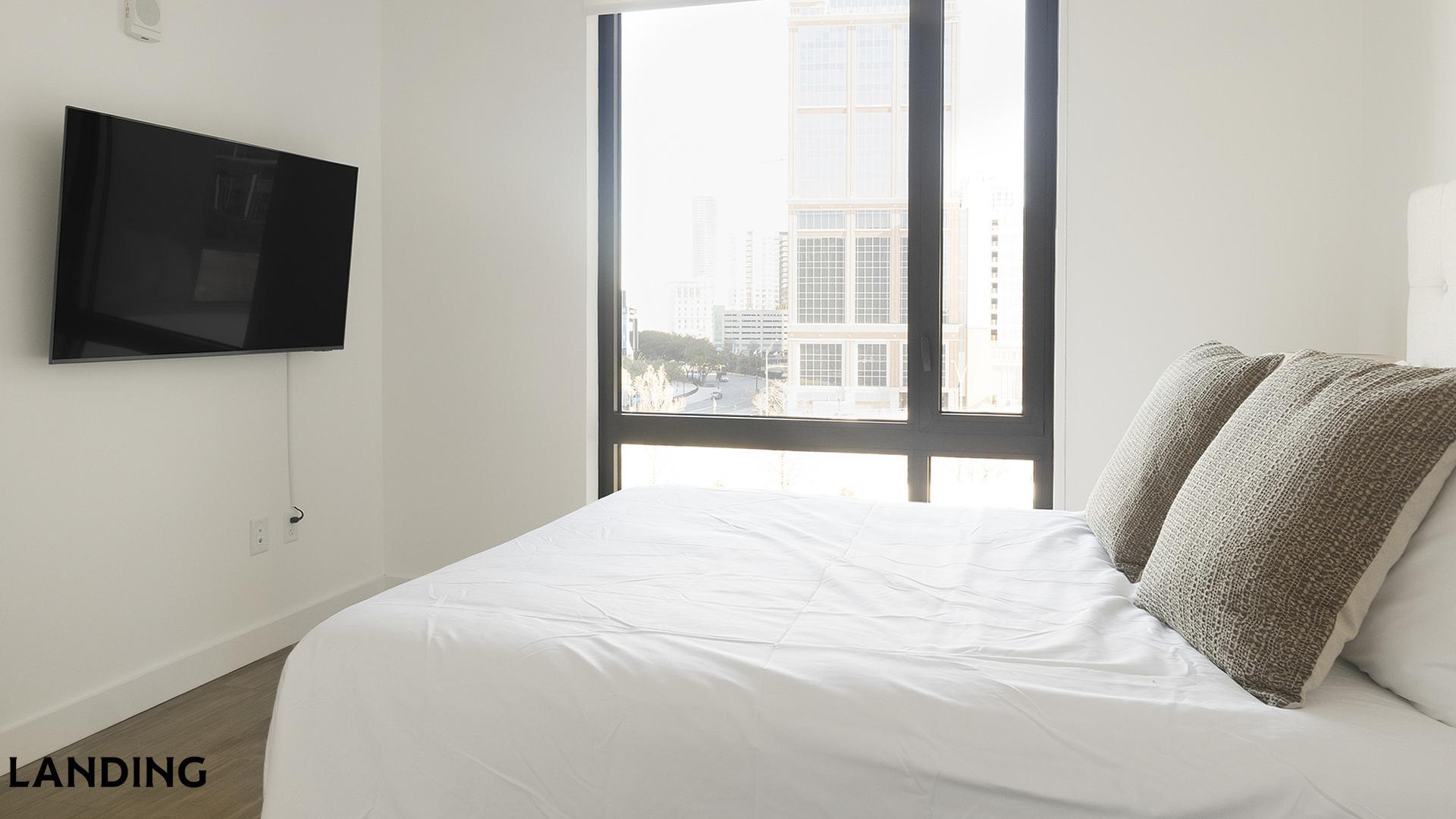 Building Photo - 1007 S Mint St