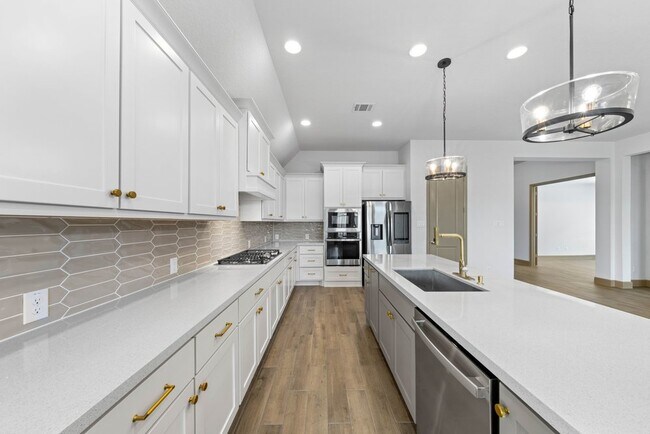 Building Photo - 316 Hulda Trl