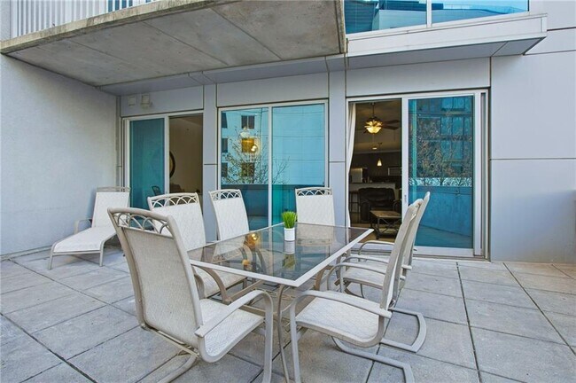 Building Photo - 44 Peachtree Pl NE