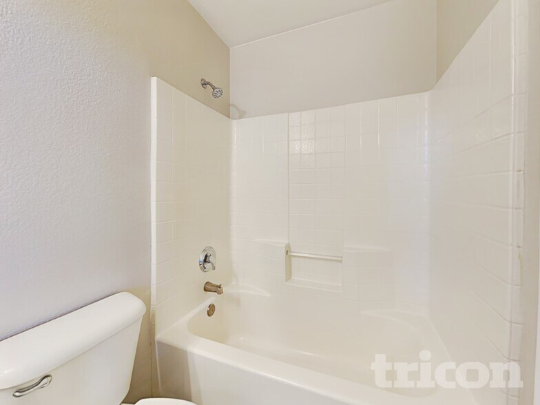 Building Photo - 5737 N Copper Sun Ct