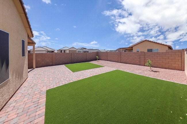 Building Photo - 9122 E Red Blf Ct