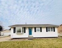 Building Photo - 3 Bedroom Home w/ Garage in Marion, IA
