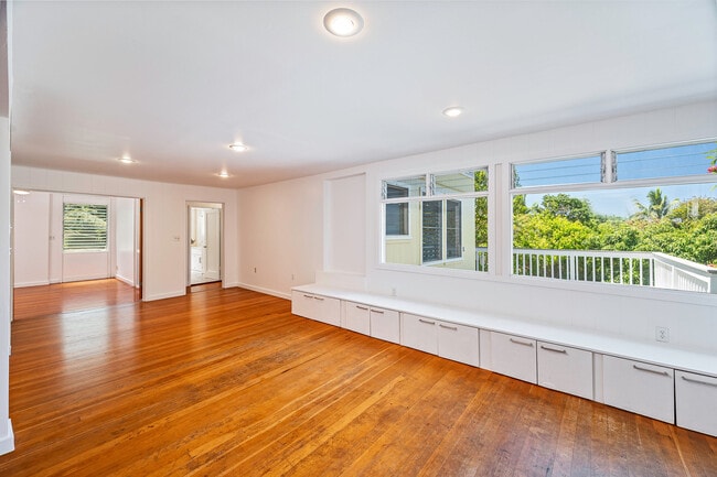 Building Photo - 330 Lapa Pl