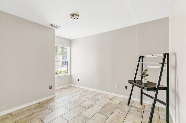 Building Photo - 12407 Clara Hills Ln