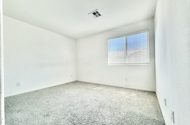 Building Photo - 12349 Radiant Sunrise Rd