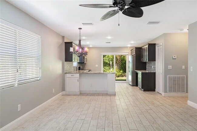 Building Photo - 927 Turtle Cove Ln