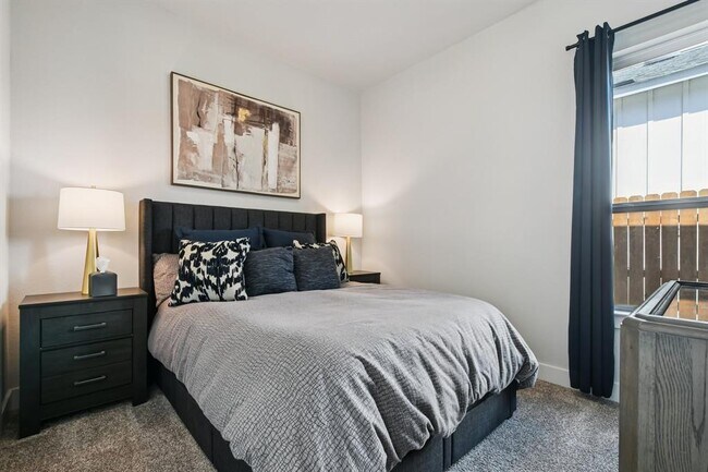 Building Photo - 11212 Charger Wy