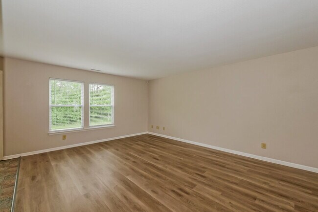 Building Photo - 10646 Pavilion Dr