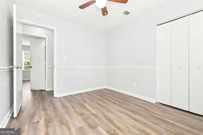 Building Photo - 5611 La Fleur Trail