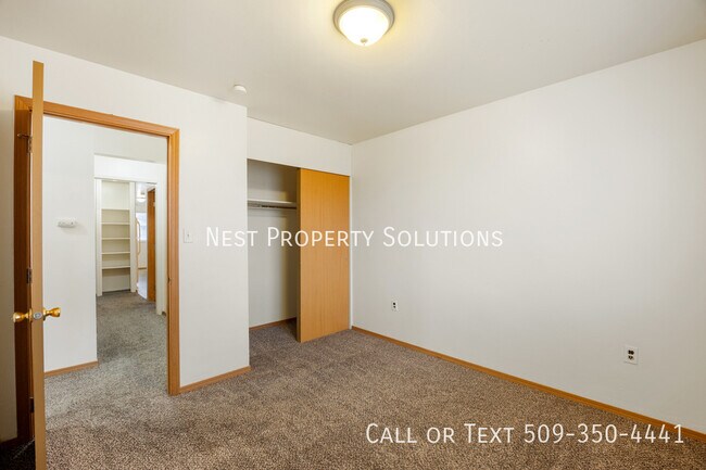 Building Photo - 1225 Arlington Dr